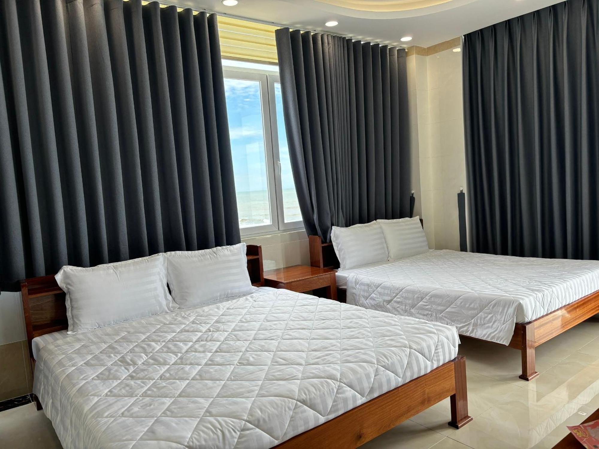 Khach San A68 Hotel Long My ภายนอก รูปภาพ