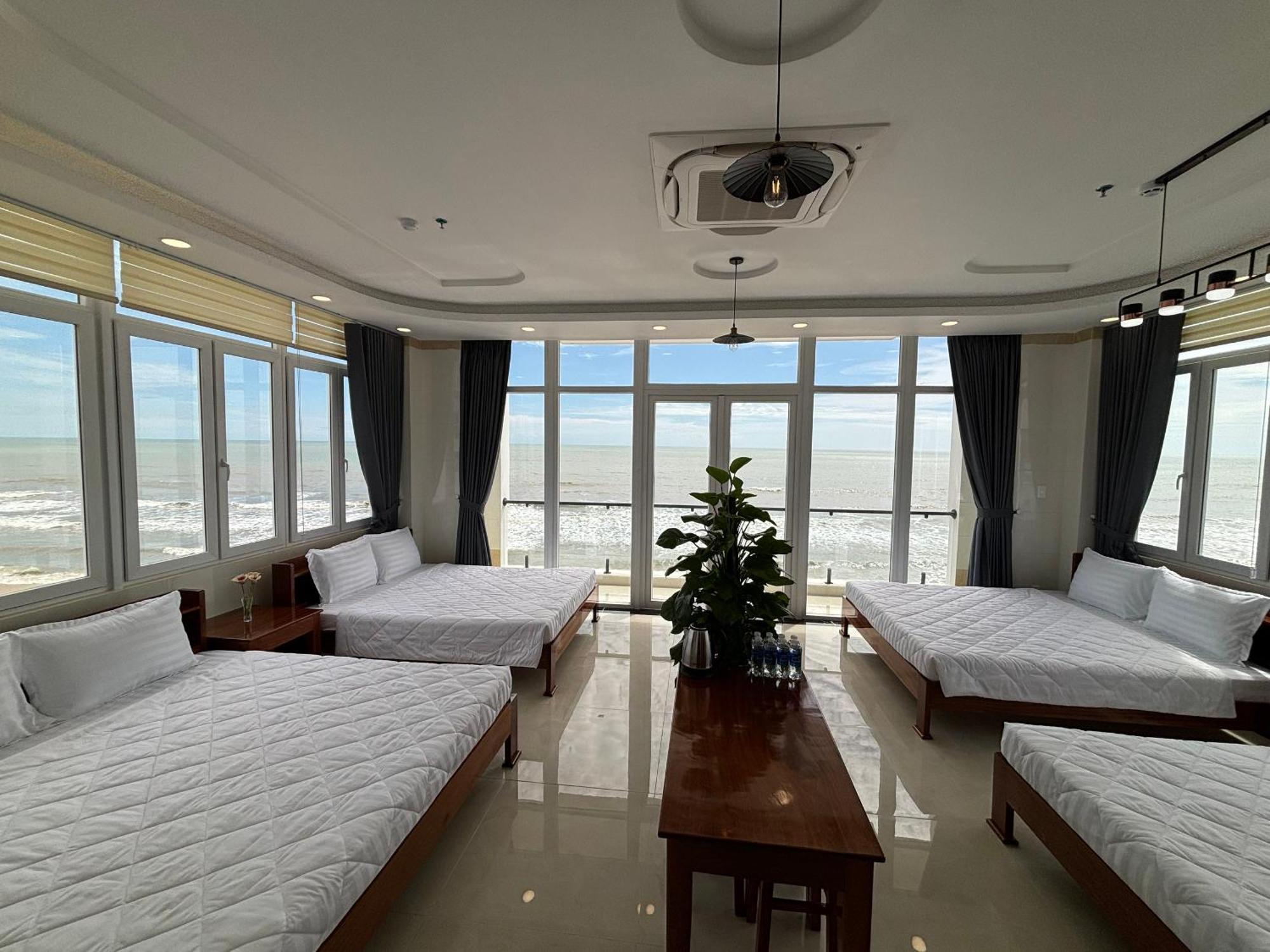 Khach San A68 Hotel Long My ภายนอก รูปภาพ