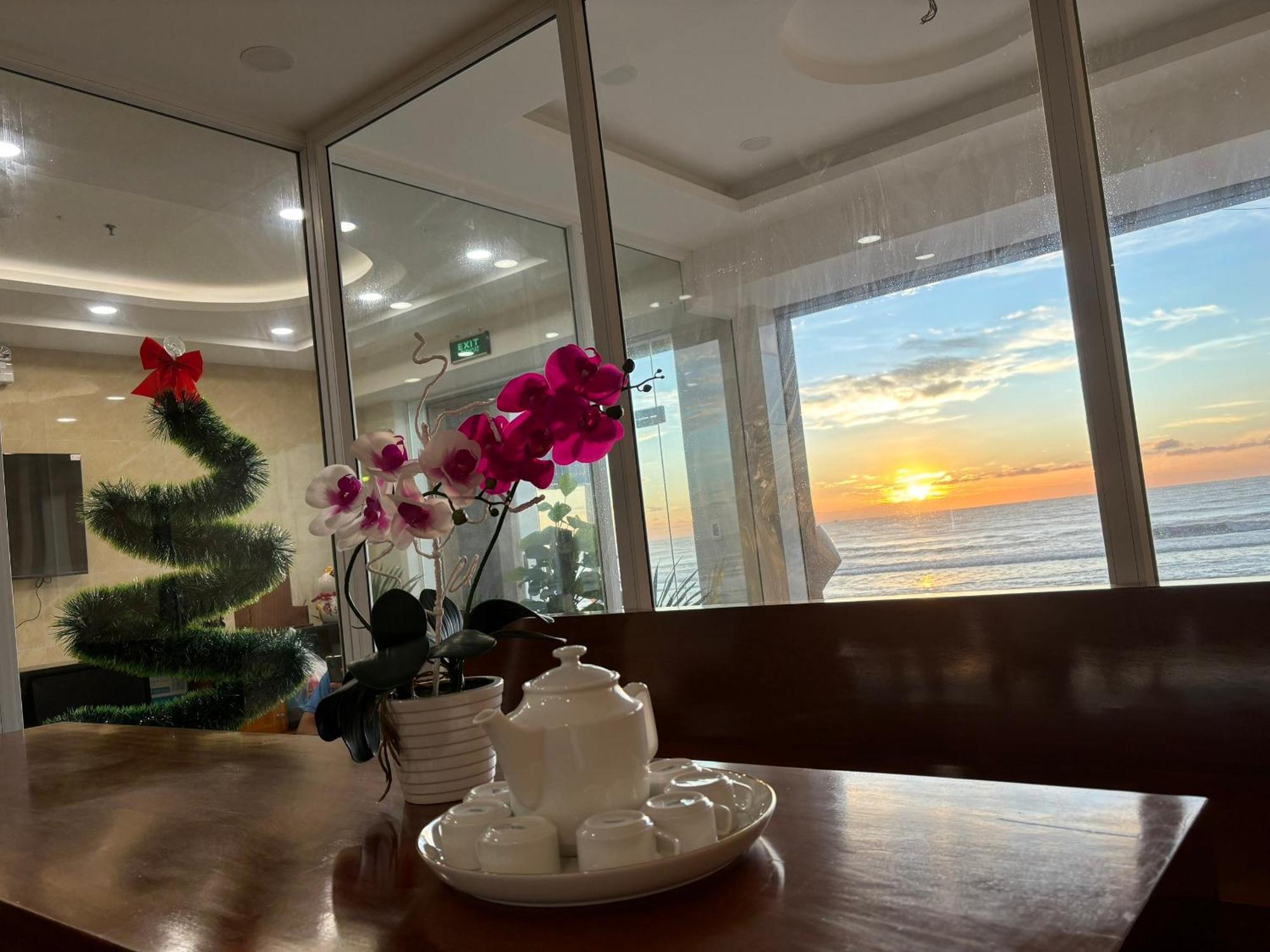 Khach San A68 Hotel Long My ภายนอก รูปภาพ