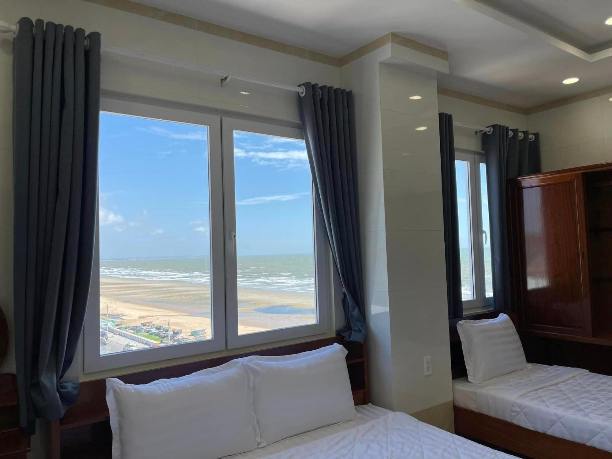 Khach San A68 Hotel Long My ภายนอก รูปภาพ